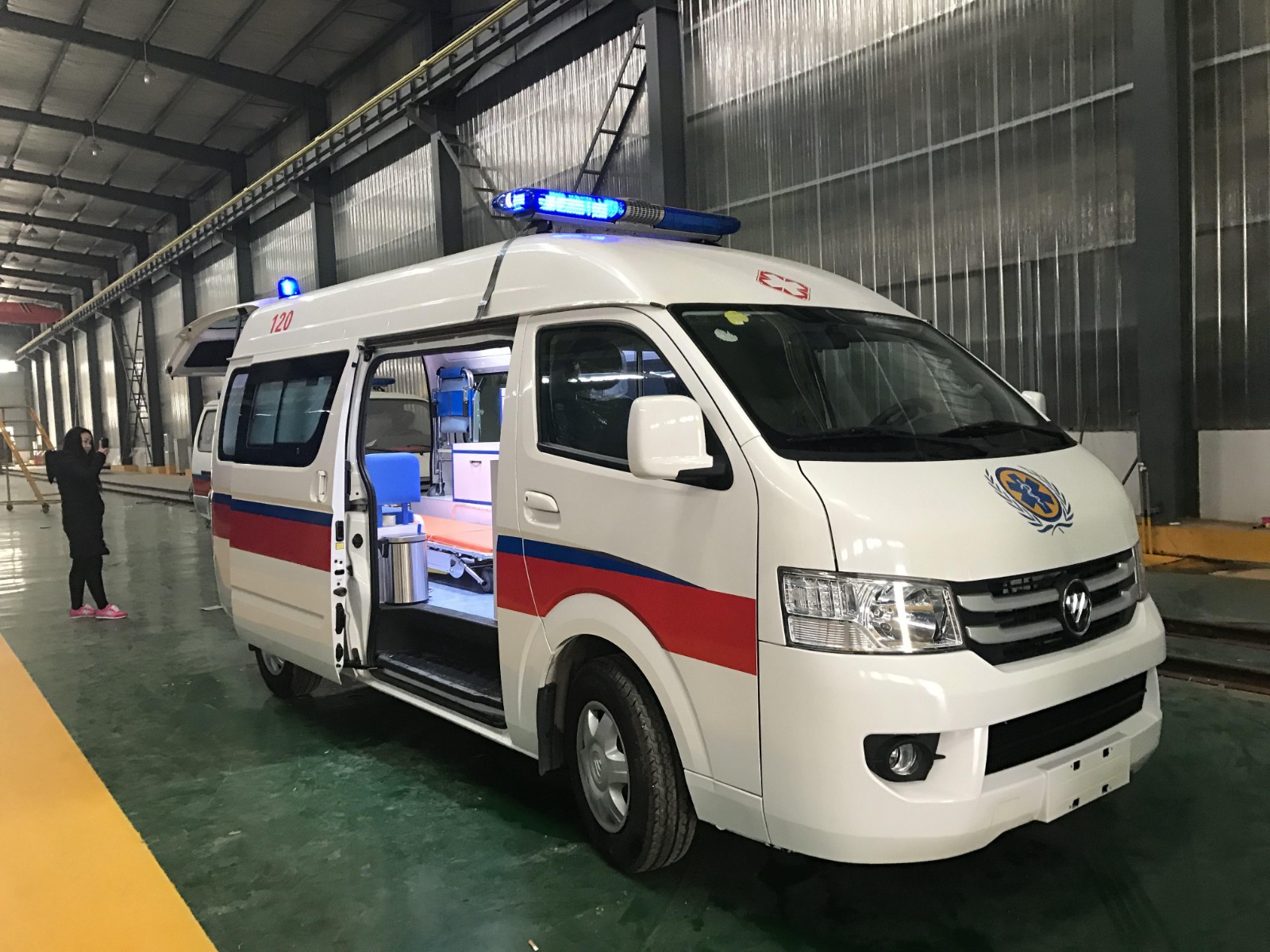 建始县救护车转院